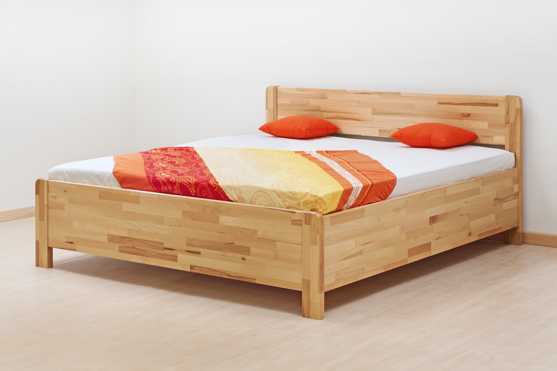 drevena-postel-s-uloznym-prostorm-sofi-plus-obla-bmb-buk-cink Bmb : SOFI PLUS